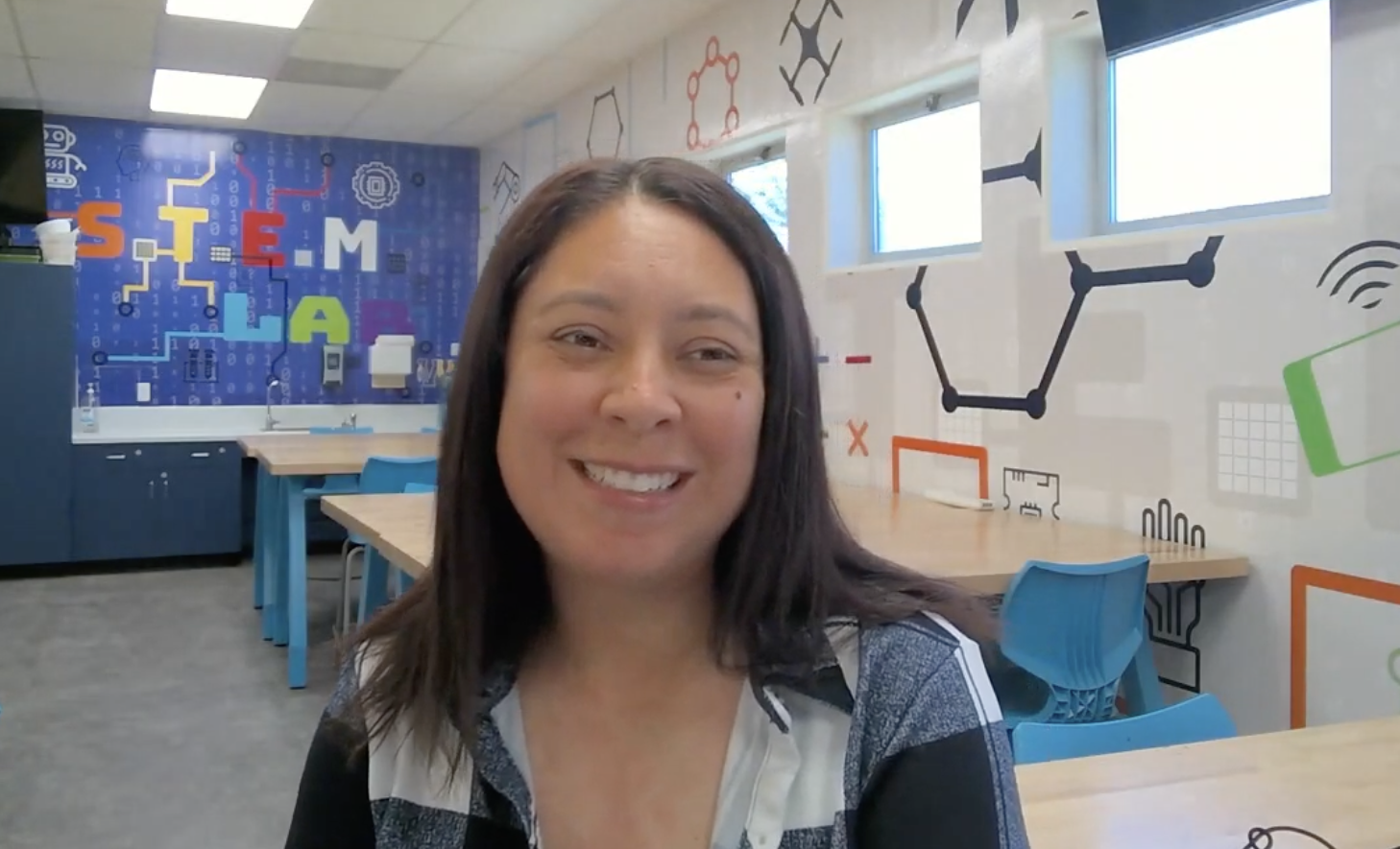 Roxana Flores, an eighth grade teacher in Tulare County, leads environmental learning with her students.